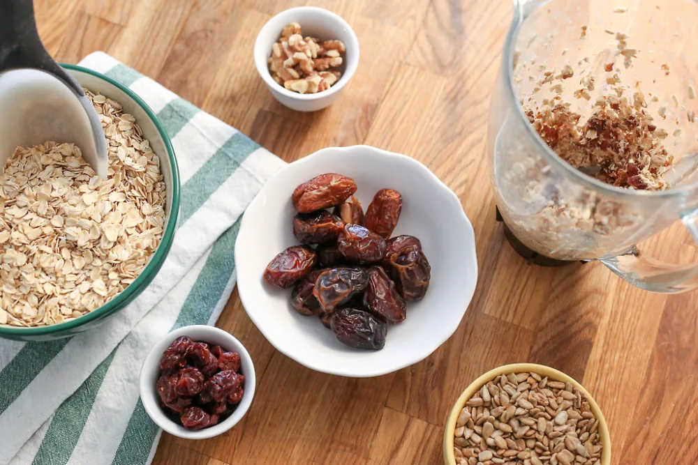 How to Tell Authentic Ajwa Dates from Fakes (Must-Know)